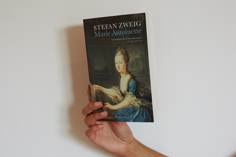 Front cover of 'Marie Antoinette' by Stefan Zweig Front cover of 'Marie Antoinette' by Stefan Zweig