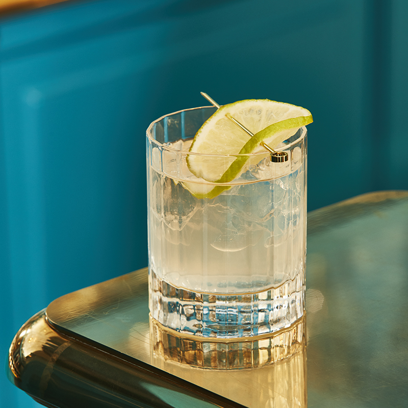 An image of the Sweet Elderflower Spritz. 