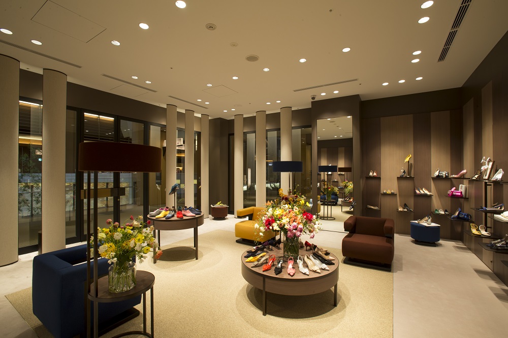 internal image of the tokyo boutique