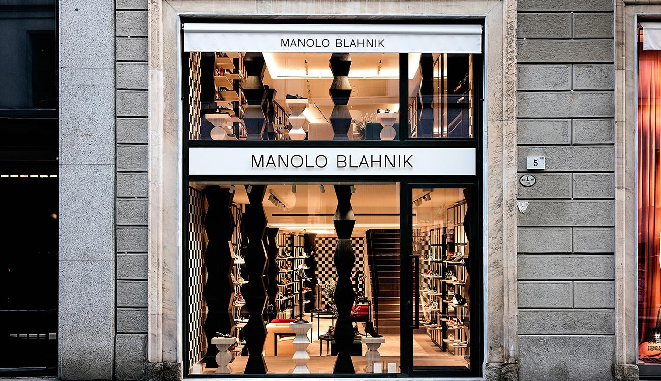 Image taken from the outside of the Manolo Blahnik Milan store.