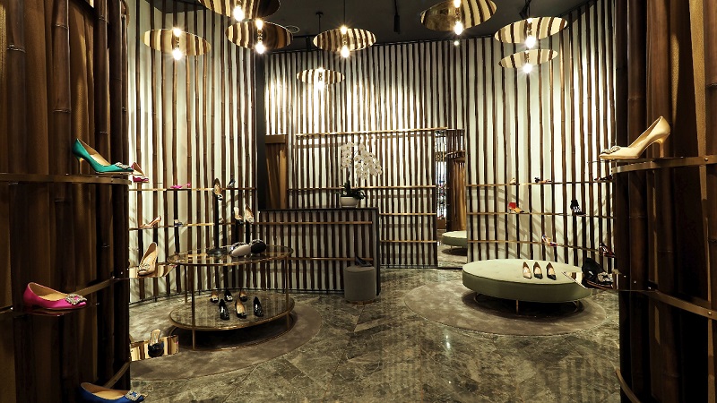 Inside the Kuala Lumpur store. The walls are made of bamboo and are curved. 